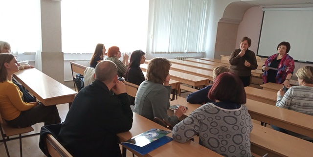 робота секції Парнерська взаємодія в освітньому процесі з біології та хімії